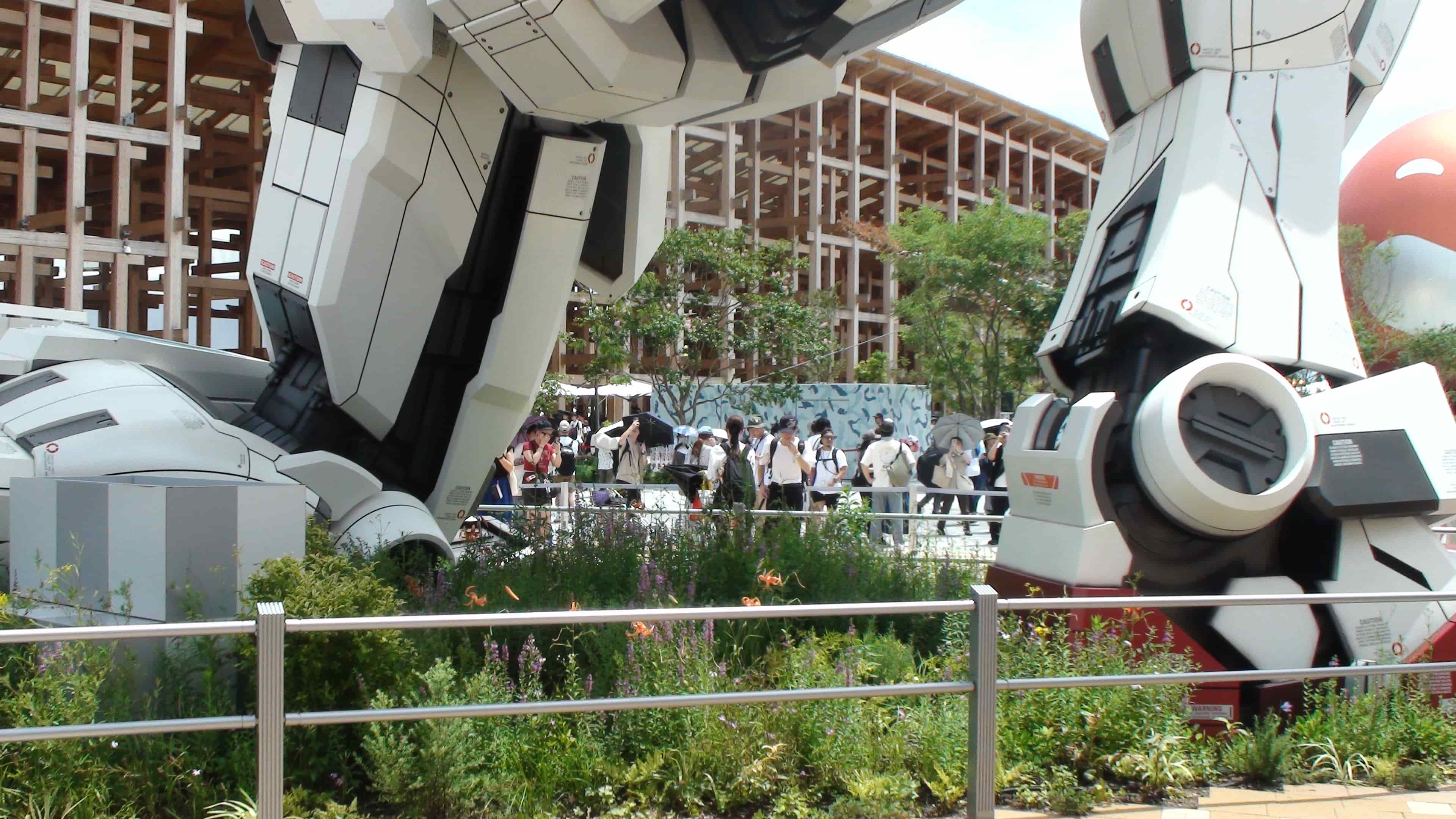 大屋根リングとガンダム