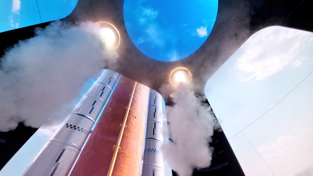 スペースシャトル
